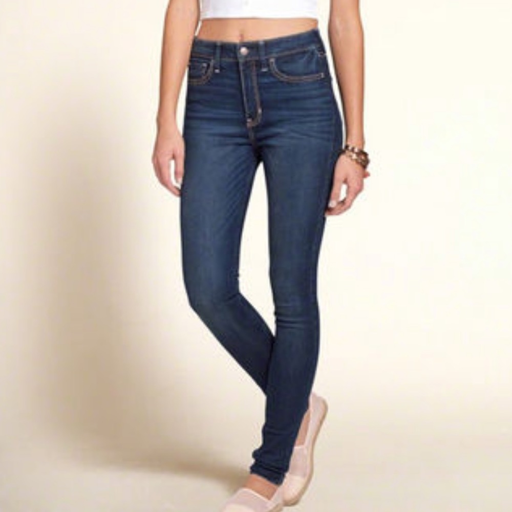 1L 25 32 Hollister High Rise Super Skinny jeans